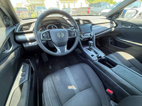 Used 2017 Honda Civic EX image 7