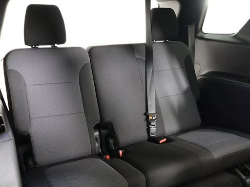 Used 2023 Chevrolet Traverse LT w/ LPO, Floor Liner Package image 37