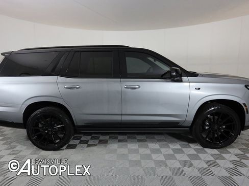 Used 2025 Cadillac Escalade Sport w/ Touring Package image 4