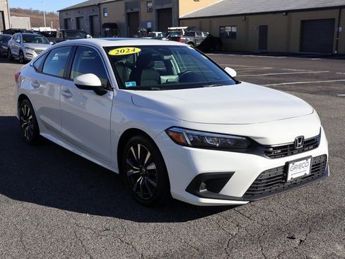 Used 2024 Honda Civic EX image 1