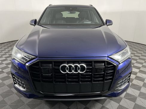 Used 2020 Audi Q7 3.0T Prestige image 2