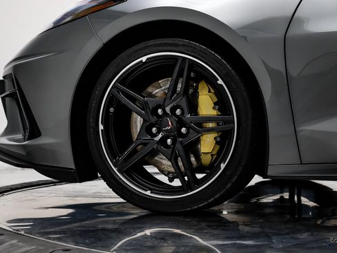 Used 2023 Chevrolet Corvette Stingray Premium Cpe w/ Z51 Performance Package image 93