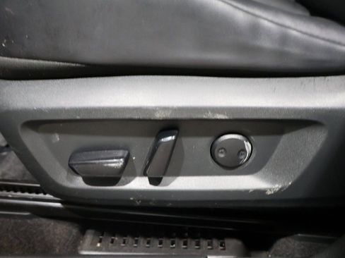 Used 2023 Nissan Rogue SV w/ SV Premium B Package image 14