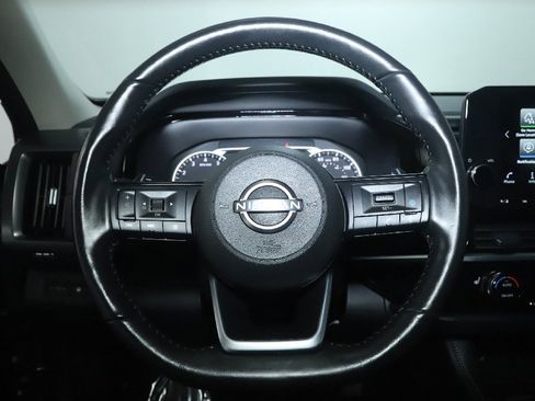 Used 2025 Nissan Pathfinder SL AWD/4WD image 22