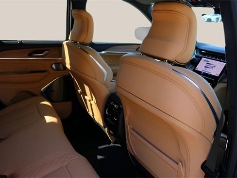 New 2025 Jeep Grand Cherokee Summit image 19