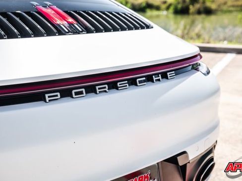 Used 2022 Porsche 911 Carrera RWD image 28