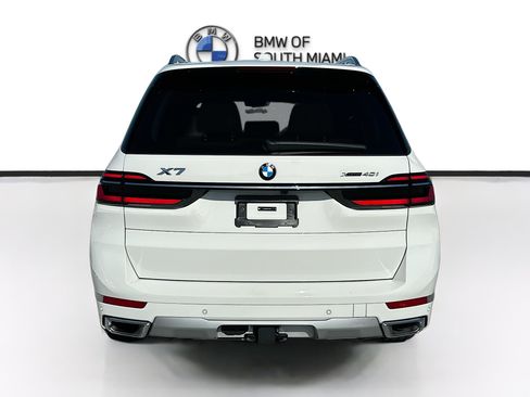 Used 2026 BMW X7 xDrive40i AWD/4WD image 5