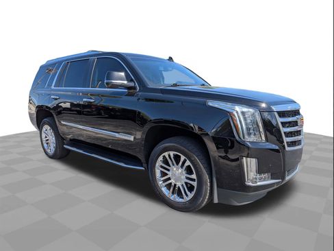 Used 2019 Cadillac Escalade 2WD image 2