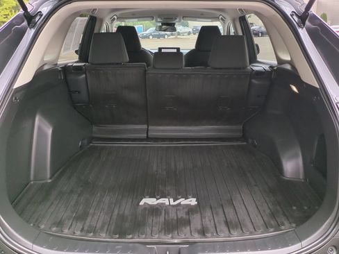 Used 2025 Toyota RAV4 LE FWD image 13