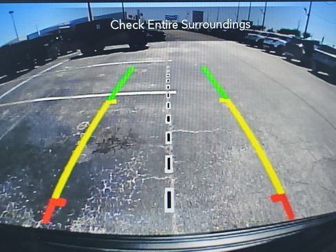 Used 2022 Jeep Grand Cherokee Laredo X image 24