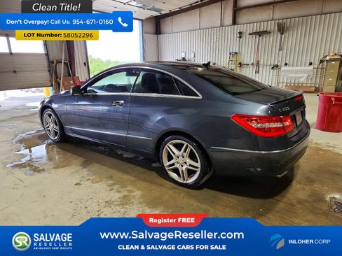 Used 2013 Mercedes-Benz E 350 Sedan image 3