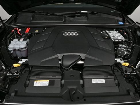 New 2025 Audi Q7 3.0T Premium Plus image 36