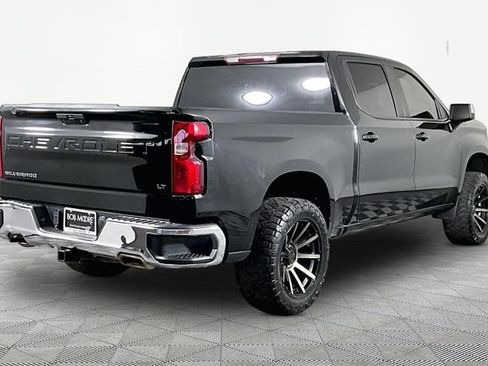 Used 2021 Chevrolet Silverado 1500 LT w/ Z71 Off-Road Package AWD/4WD image 5
