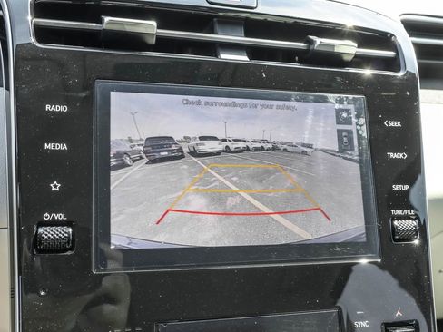 Used 2023 Hyundai Tucson SEL w/ Convenience Package FWD image 7