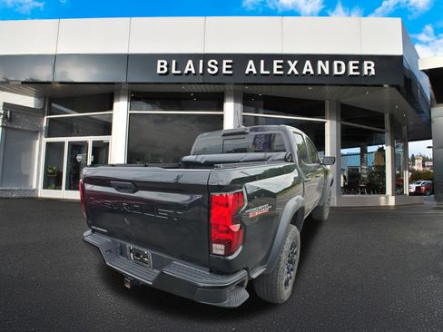 Used 2023 Chevrolet Colorado Trail Boss w/ Advanced Trailering Package AWD/4WD image 5