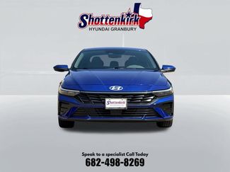 Used 2024 Hyundai Elantra SEL w/ Convenience Package FWD video 2