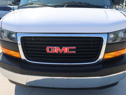 Used 2023 GMC Savana 2500 w/ Driver Convenience Package image 8