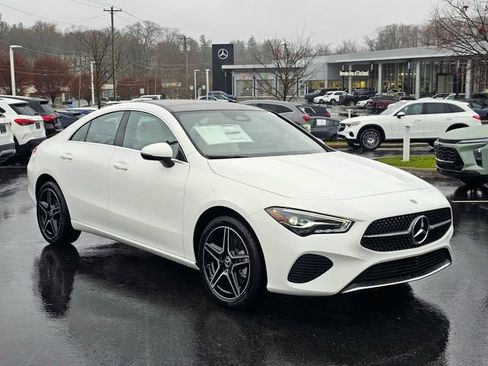 New 2026 Mercedes-Benz CLA 250 4MATIC image 1