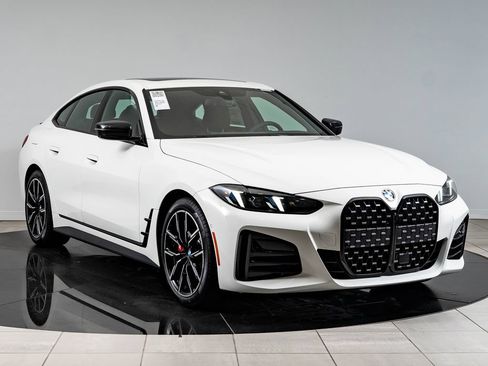 New 2026 BMW 430i xDrive w/ M Sport Package AWD/4WD image 12