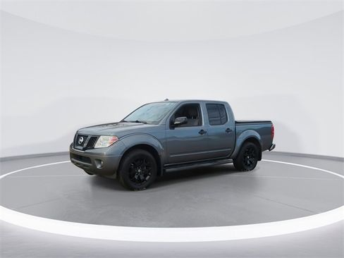 Used 2018 Nissan Frontier SV w/ Value Truck Package image 4