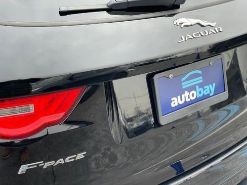 Used 2019 Jaguar F-PACE S image 14