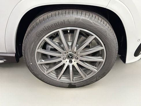 New 2026 Mercedes-Benz GLS 580 4MATIC image 36