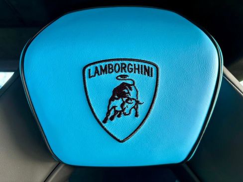 Used 2025 Lamborghini Revuelto AWD/4WD image 24