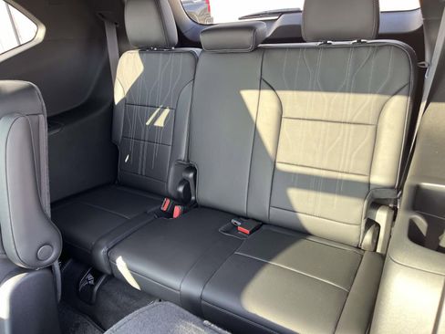 New 2026 Buick Enclave Avenir w/ Super Cruise Package AWD/4WD image 20