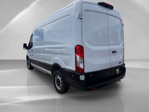 Used 2019 Ford Transit 250 148 Medium Roof RWD image 3