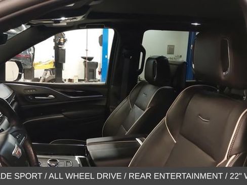 Used 2023 Cadillac Escalade Sport AWD/4WD image 36