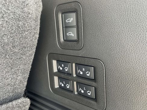 Used 2025 INFINITI QX80 Sensory AWD/4WD image 9