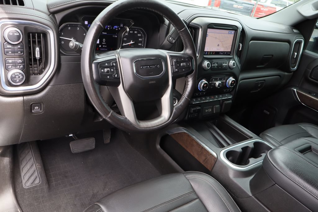 Used 2022 GMC Sierra 3500 Denali AWD/4WD image 12