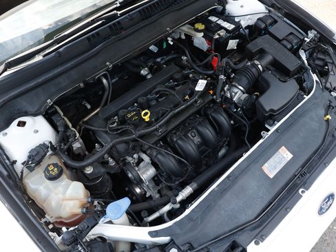 Used 2016 Ford Fusion SE FWD image 47