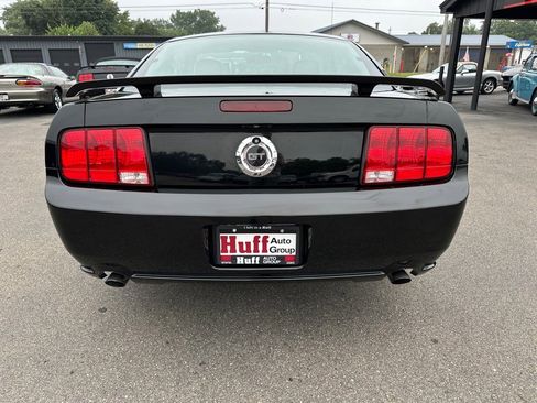Used 2006 Ford Mustang GT image 4