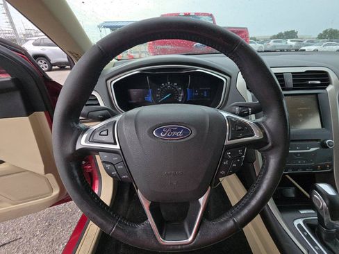 Used 2013 Ford Fusion SE FWD image 10