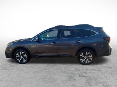 Used 2022 Subaru Outback Touring image 9