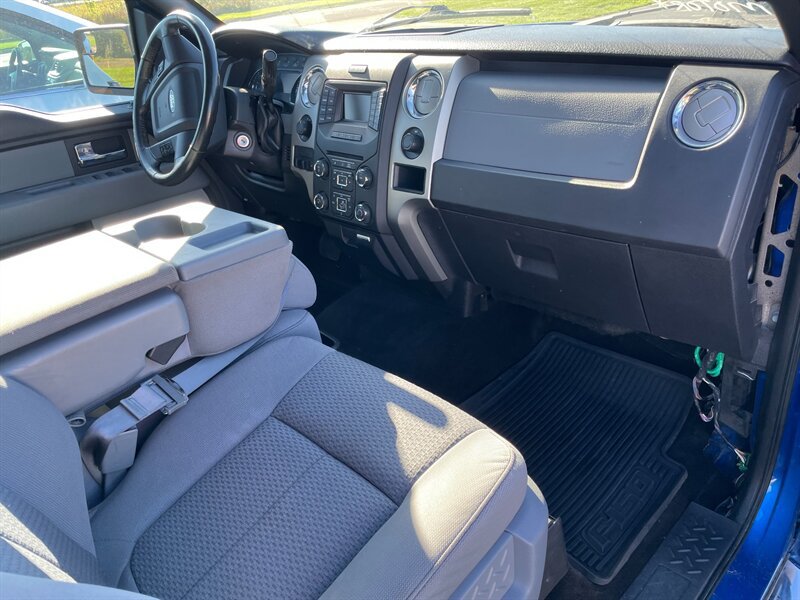 Used 2013 Ford F150 XLT w/ Luxury Equipment Group AWD/4WD image 4