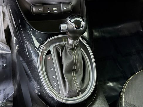 Used 2016 Kia Soul + w/ Audio Package image 10