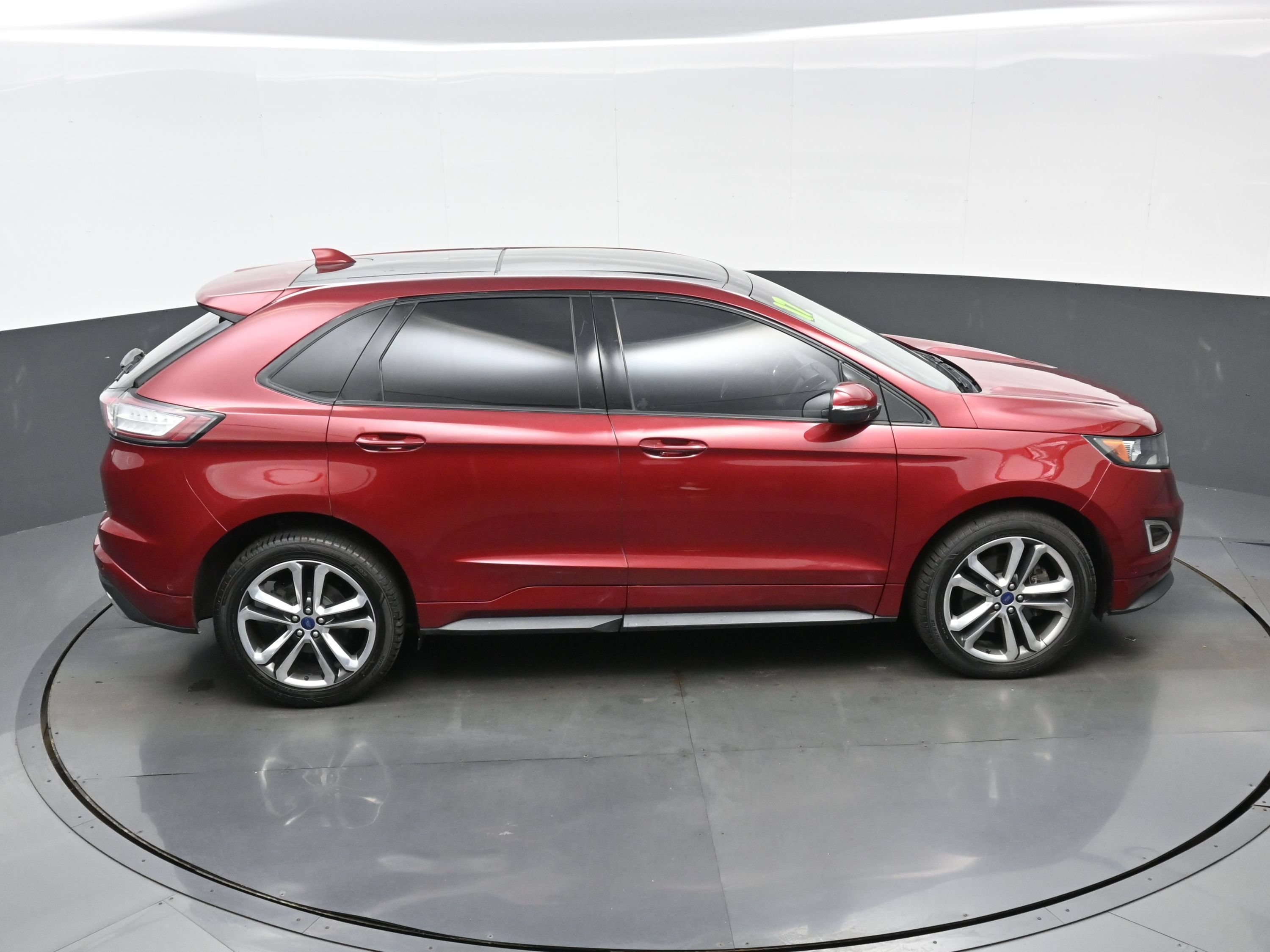 Used 2017 Ford Edge Sport w/ Equipment Group 401A AWD/4WD image 39