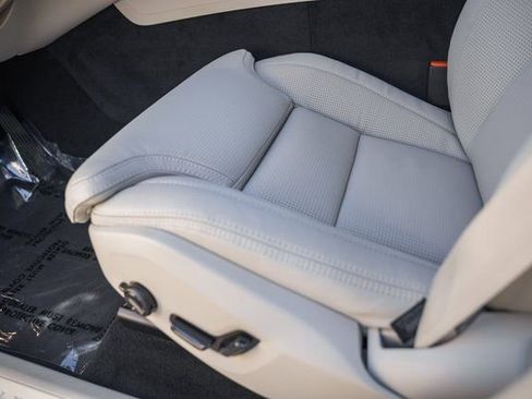 New 2026 Volvo XC60 B5 Ultra w/ Protection Package Premier image 35