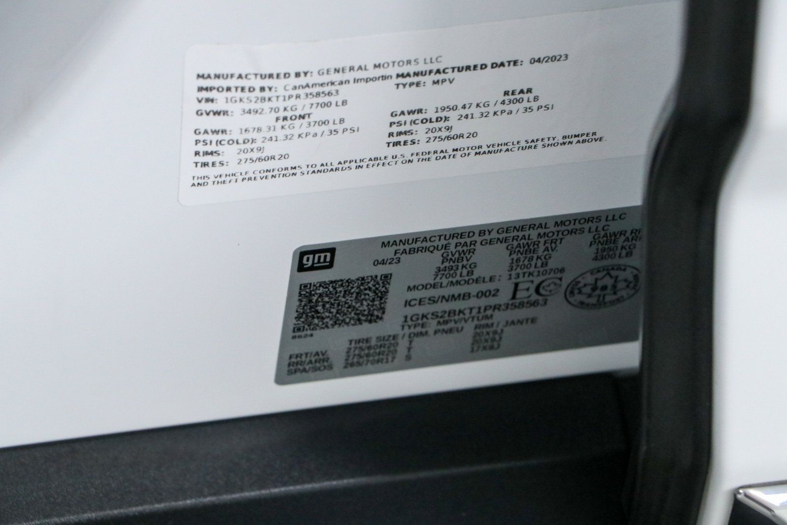 Used 2023 GMC Yukon SLT w/ SLT Premium Package AWD/4WD image 39