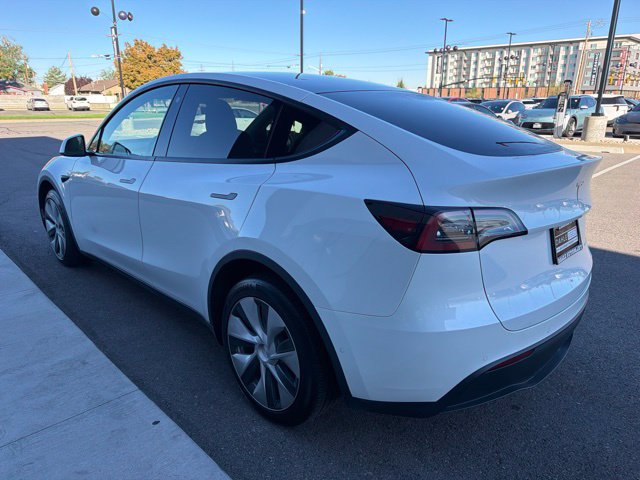 Used 2022 Tesla Model Y Long Range AWD/4WD image 5