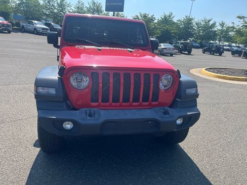 Used 2020 Jeep Gladiator Sport w/ Quick Order Package 24S AWD/4WD image 2