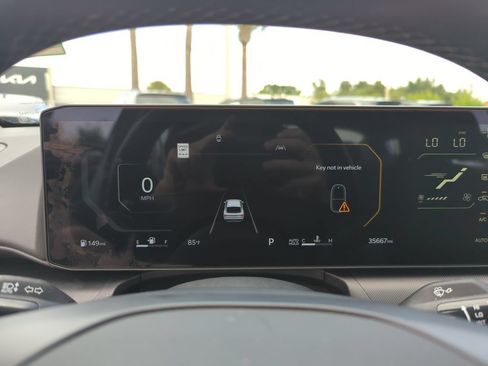 Used 2025 Kia K4 EX FWD image 44