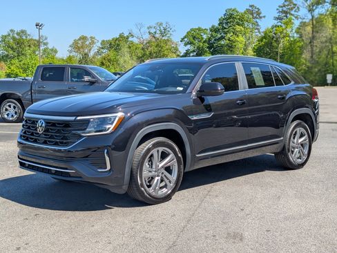 Used 2024 Volkswagen Atlas Cross Sport SEL R-Line image 5