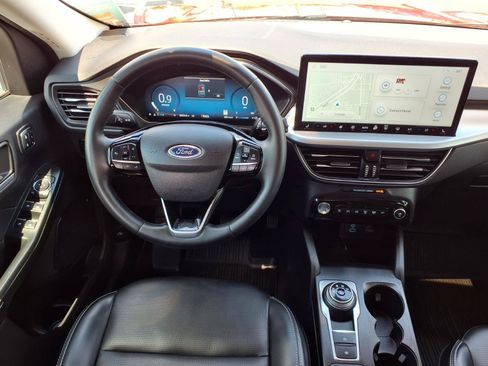 Used 2023 Ford Escape Platinum AWD/4WD image 6