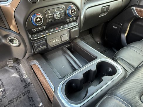 Used 2021 Chevrolet Silverado 1500 High Country w/ Technology Package image 26