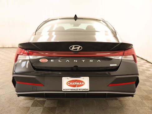 New 2026 Hyundai Elantra Blue FWD image 5