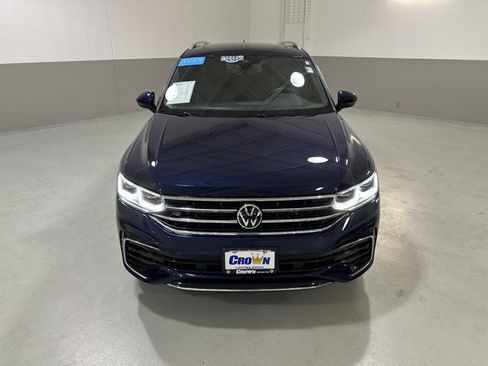 Certified 2023 Volkswagen Tiguan SEL R-Line image 3