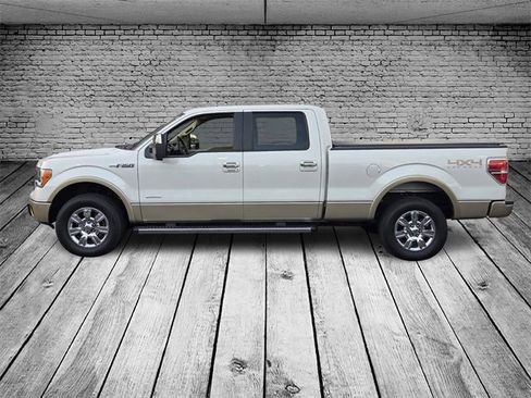 Used 2011 Ford F150 Lariat w/ Lariat Chrome Pkg image 2